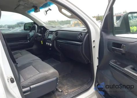 2015 Toyota Tundra Sr 4.6L V8 z USA, uszkodzony, nr VIN 5TFRM5F19FX090256